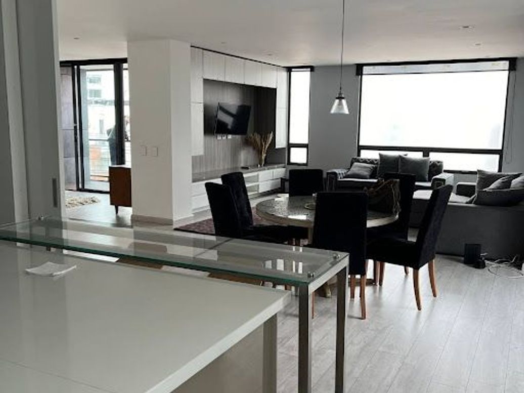 Apartamento de 3 alcobas en venta en Los Rosales, Bogotá, 250 m² · foto 11 de 20