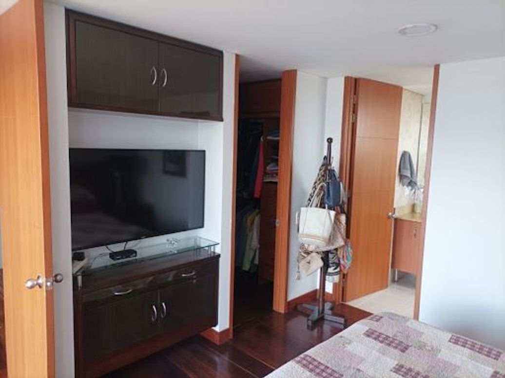 Apartamento de 3 alcobas en venta en La Floresta Norte, Bogotá, 173 m² · foto 13 de 20