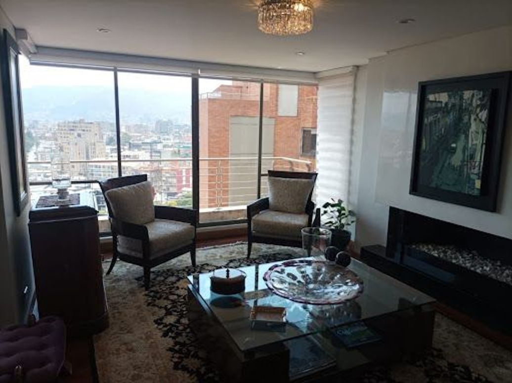 Apartamento de 3 alcobas en venta en La Floresta Norte, Bogotá, 173 m² · foto 2 de 20