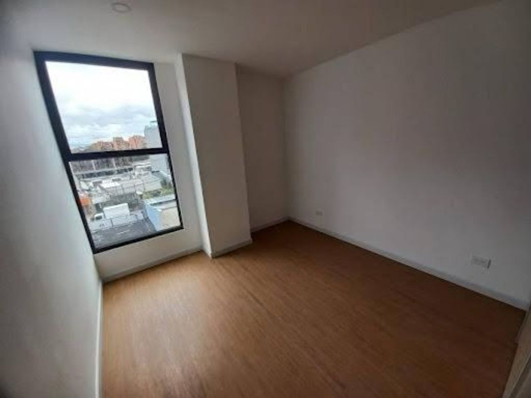 Apartamento de 3 alcobas en venta en Usaquén, Bogotá, 75 m² · foto 11 de 16