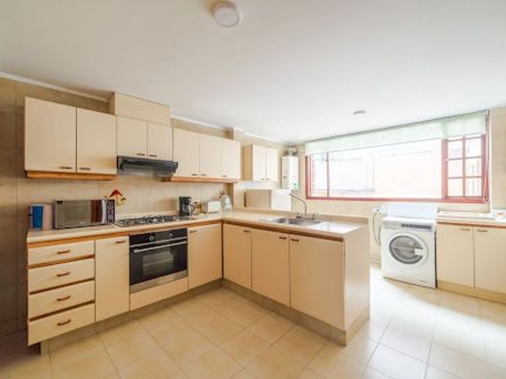 Apartamento de 3 alcobas en venta en San Patricio, Bogotá, 150 m² · foto 18 de 20