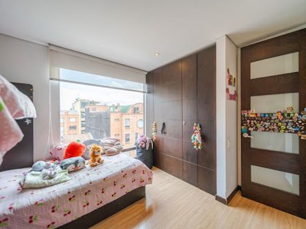 Apartamento de 3 alcobas en venta en Santa Paula, Bogotá, 238 m² · foto 16 de 20