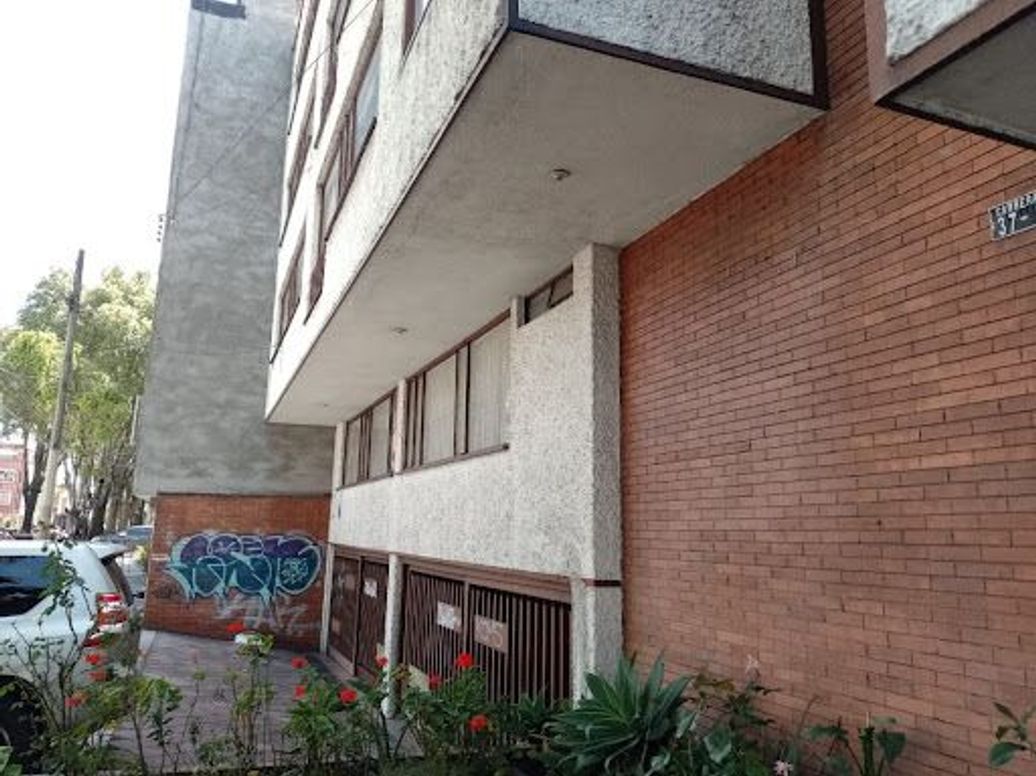 Apartamento de 2 alcobas en venta en La Soledad, Bogotá, 83 m² · foto 2 de 20