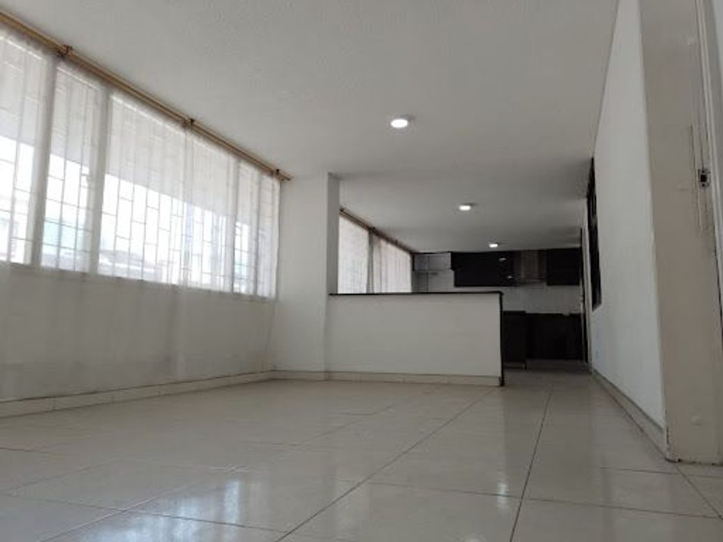 Apartamento de 2 alcobas en venta en La Soledad, Bogotá, 83 m² · foto 4 de 20