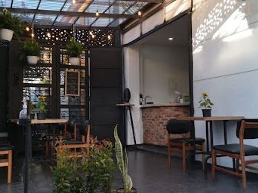 Casa de 10 alcobas en venta en Quinta Paredes, Bogotá, 379 m² · foto 4 de 6