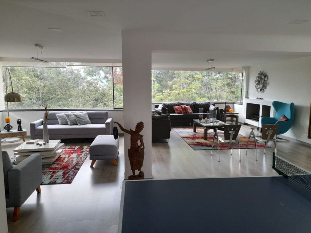 Apartamento de 3 alcobas en venta en Niza Suba, Bogotá, 303 m² · foto 2 de 20