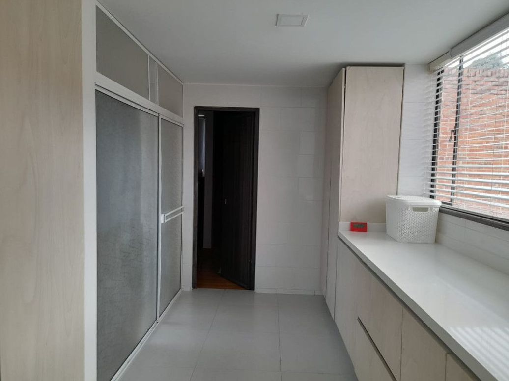 Apartamento de 3 alcobas en venta en Niza Suba, Bogotá, 303 m² · foto 8 de 20