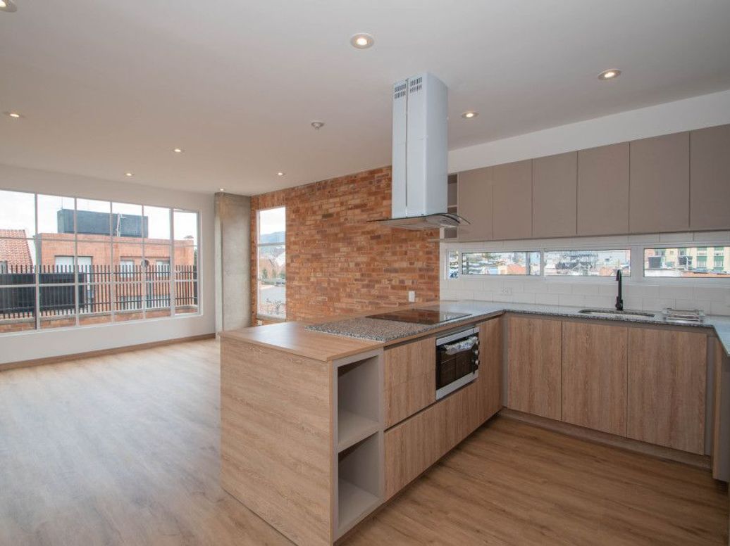 Apartaestudio en venta en Teusaquillo, Bogotá, 106 m² · foto 2 de 18