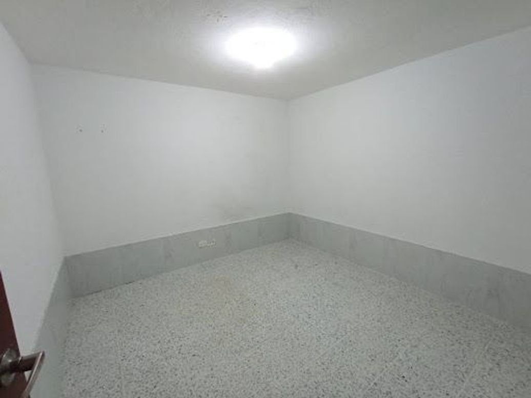 Casa de 7 alcobas en venta en San José Obrero, Bogotá, 210 m² · foto 11 de 13