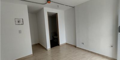 ¡Local en Venta en Castilla, Manizales! ?

Excelente oportunidad en edificio nuevo, ubicado en una zona de alta proyección cerca de la Autónoma. Este local de 12 m² es perfecto para oficinas, consultorios o pequeños negocios que buscan visibilidad y fácil acceso.

? Espacio Funcional: Cuenta con baño privado, piso en cerámica, servicios de agua y electricidad, y está ubicado en el primer piso con acceso directo desde el exterior.

? Ubicación Estratégica: En Castilla, rodeado de zonas residenciales, centros comerciales, universidades, colegios y con transporte público cercano. ¡Un punto clave para atraer clientes!

? Opción de Inversión o Renta: Disponible para la venta por $70.000.000 o en arriendo por $550.000 mensuales.

Contáctanos para más información y aprovecha esta excelente oportunidad de inversión en Manizales.


 
