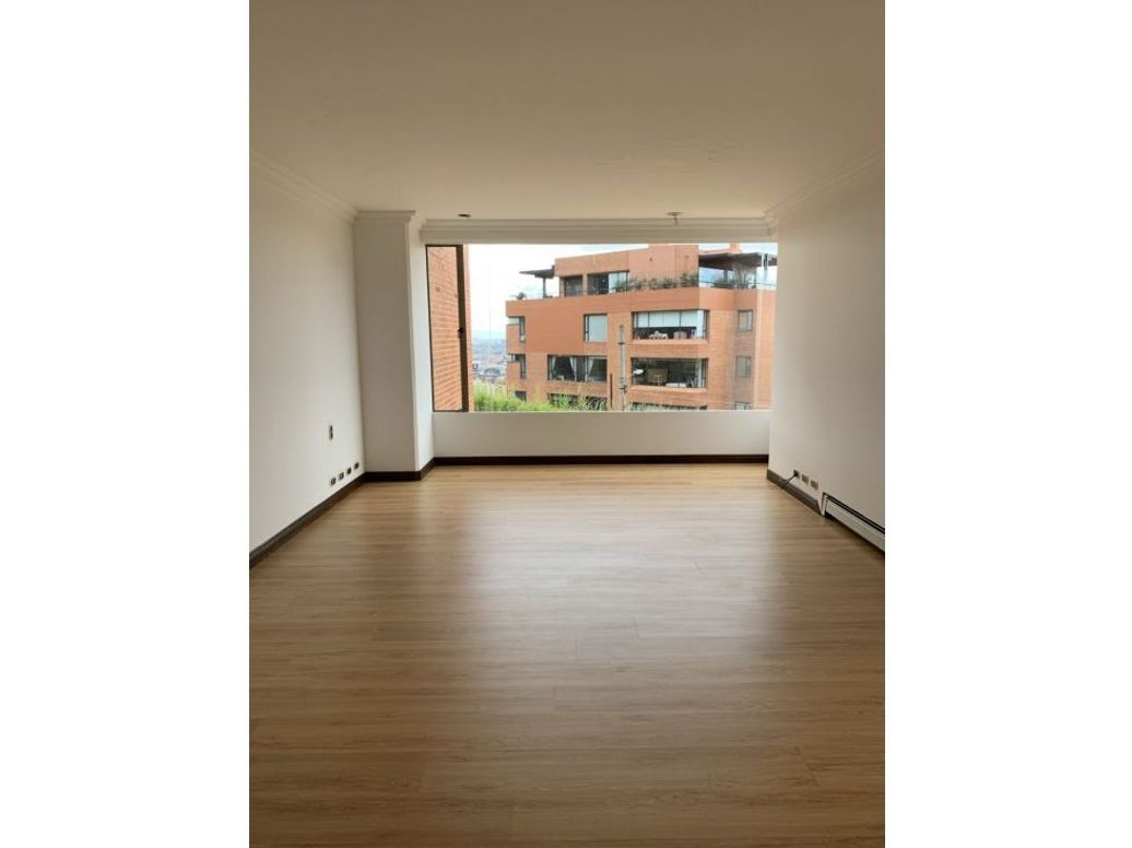 Apartamento de 4 alcobas en arriendo en Chico, Bogotá, 700 m² · foto 15 de 20