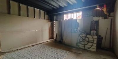 Local en arriendo, con 36 metros cuadrados, altura de 3.59, energía trifásica, ubicación estratégica en el centro de Rionegro, este local tiene todo lo que buscas para tú y tu empresa que esperas para conocerlo, En Umbral tenemos siempre las mejores opciones para ti. 