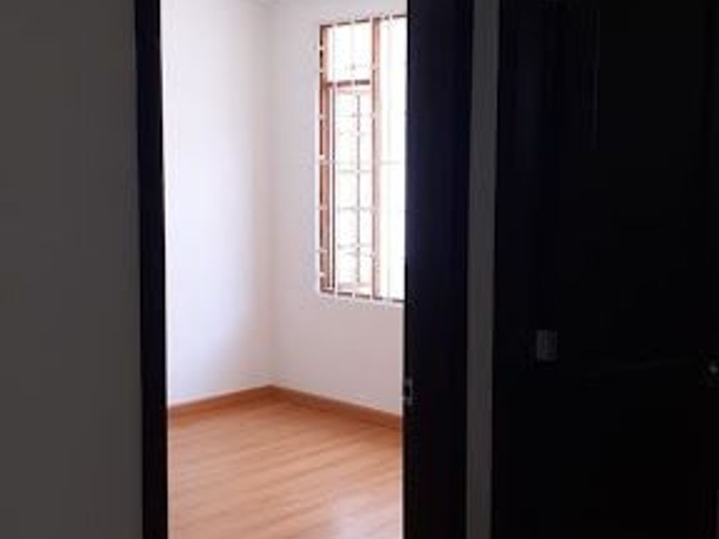 Casa de 12 alcobas en venta en Santa Barbara, Bogotá, 660 m² · foto 2 de 20
