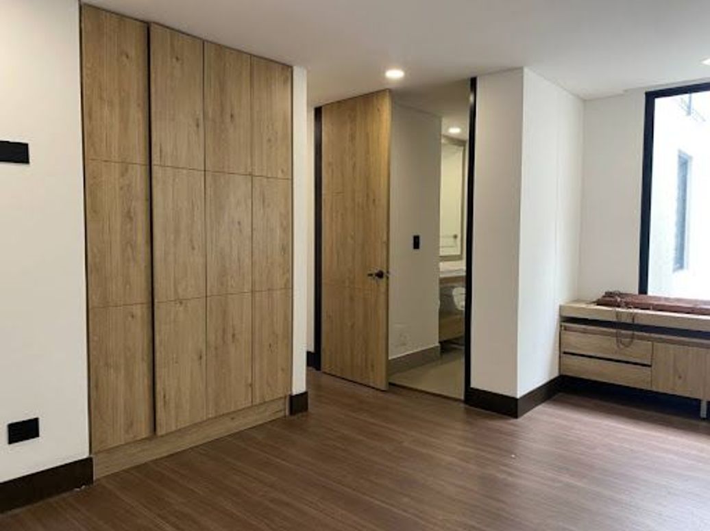 Apartamento de 2 alcobas en venta en Cedritos, Bogotá, 124 m² · foto 4 de 9