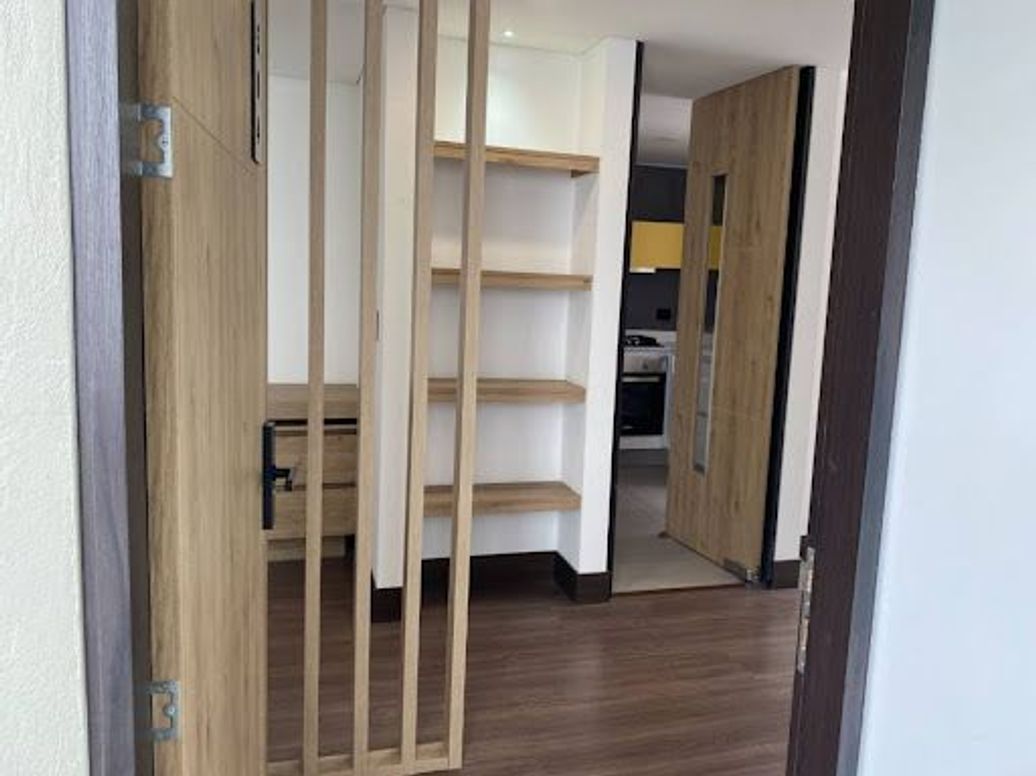 Apartamento de 2 alcobas en venta en Cedritos, Bogotá, 124 m² · foto 2 de 9