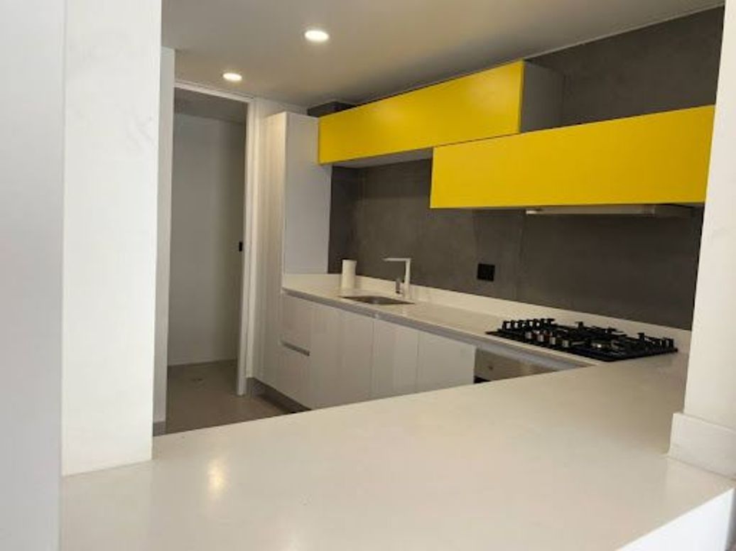 Apartamento de 2 alcobas en venta en Cedritos, Bogotá, 124 m² · foto 6 de 9