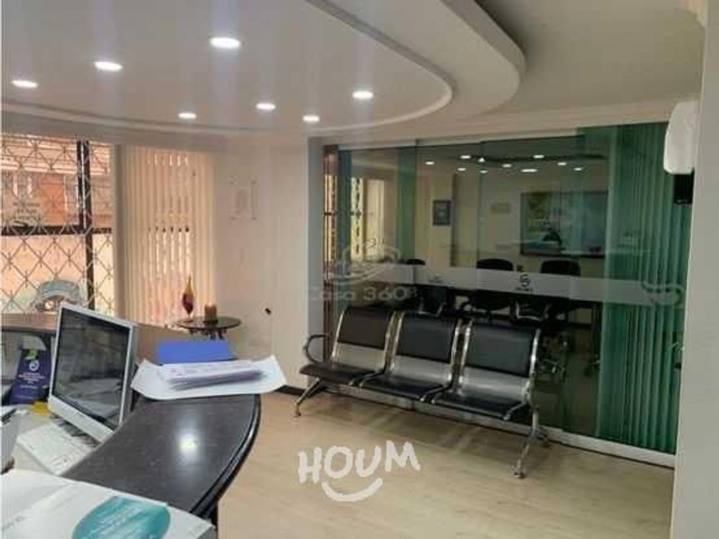 Casa de 8 alcobas en venta en La Cabaña, Bogotá, 760 m² · foto 17 de 18