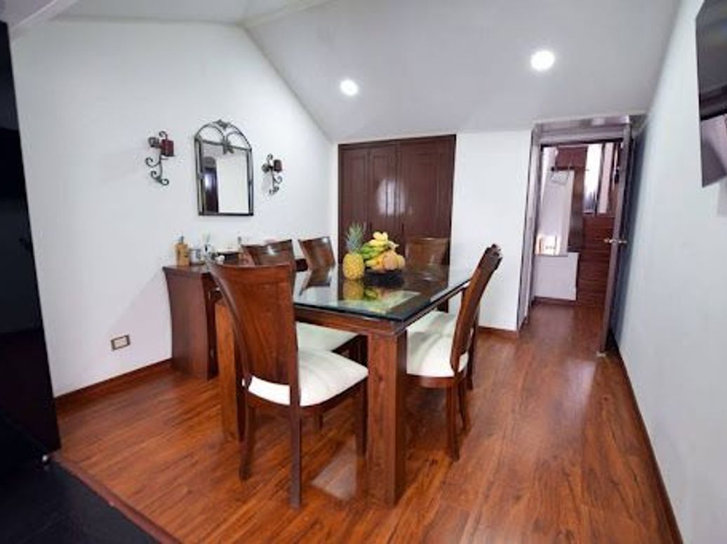 Casa de 6 alcobas en venta en Villa Magdala, Bogotá, 350 m² · foto 10 de 20