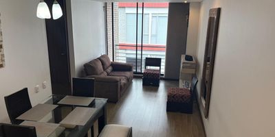 Exclusivo Apartamento en Último Piso con Balcón y Zona Social en Pasadena, ubicado en el último piso de un moderno edificio con ascensor, este apartamento en Pasadena ofrece comodidad, seguridad y exclusividad. Su diseño iluminado y funcional cuenta con 2 habitaciones, 2 baños completos, sala comedor, cocina integral tipo americano y un amplio balcón. Además, incluye dos parqueaderos cubiertos, depósito y cuarto de ropas, brindando espacio adicional para almacenamiento. El edificio ofrece zona social en la terraza con BBQ y vigilancia 7x24, ideal para quienes buscan calidad de vida en un sector estratégico. Ubicación privilegiada cerca de parques, supermercados, restaurantes y vías principales. Un hogar perfecto para quienes buscan comodidad, seguridad y exclusividad. Agenda tu visita hoy mismo.