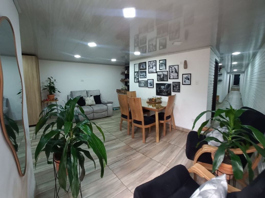 Casa de 3 alcobas en venta en Villemar, Bogotá, 154 m² · foto 7 de 20