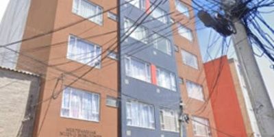 Acogedor apartamento para estrenar, cuenta con area de 52 mts, 2 alcobas con closet, 1 baño, sala comedor, cocina abierta, zona de ropas independiente, estrato 3. El edificio cuenta con ascensor, terraza comunal, cuenta con vigilancia,ubicado en un 7 piso, con ascensor, opcion de parqueadero arrendado.