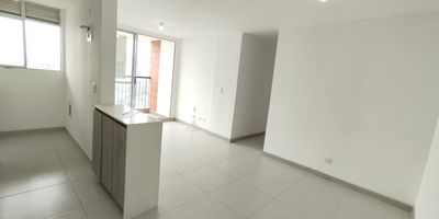 Apartamento en Canarias, Sabaneta  Ubicacion estrategica y comodidad

Este hermoso apartamento esta ubicado en la parte baja de Sabaneta, cerca del Parque de los 4 Elementos, en una unidad cerrada que te brinda seguridad y tranquilidad. Disfruta de una excelente distribucion, amplios espacios y cercania a todo lo que necesitas: supermercados, colegios y acceso a transporte publico. Vive en un sector privilegiado con todas las comodidades a tu alcance. Contactanos para mas informacion!