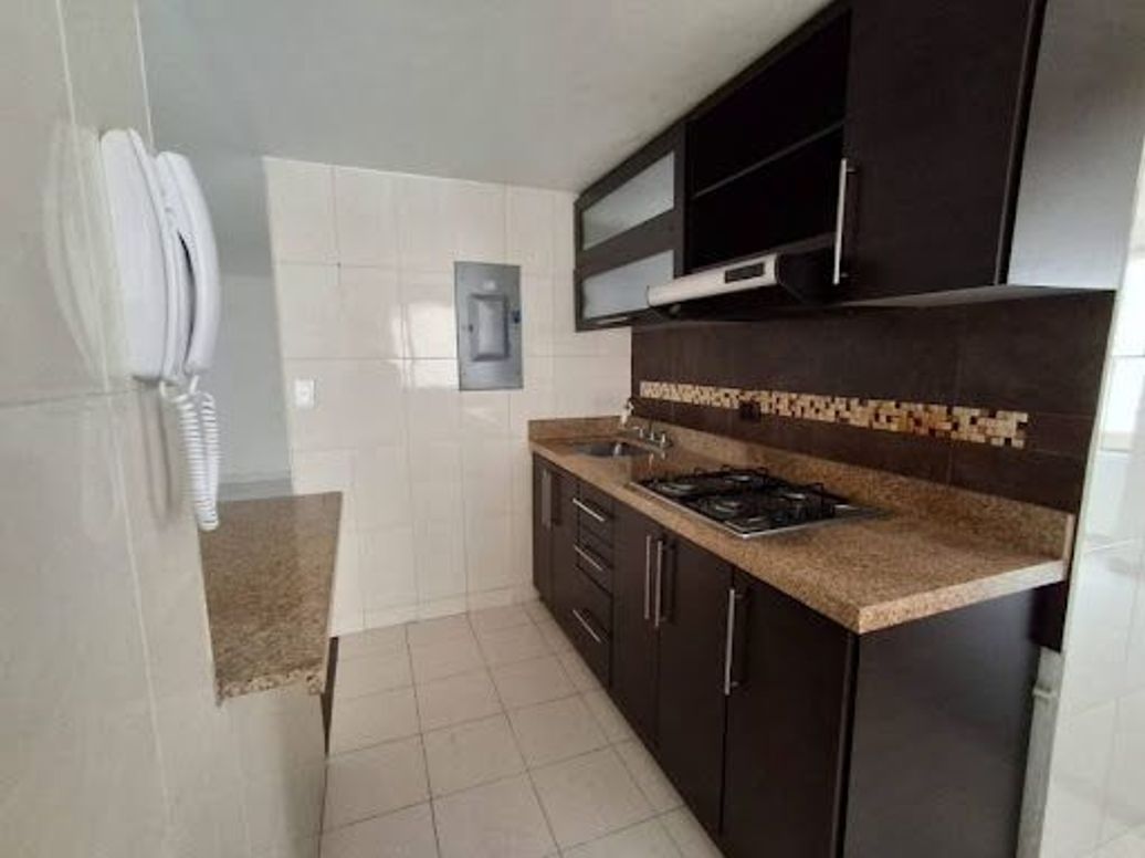 Apartamento de 3 alcobas en venta en Cedritos, Bogotá, 78 m² · foto 5 de 20