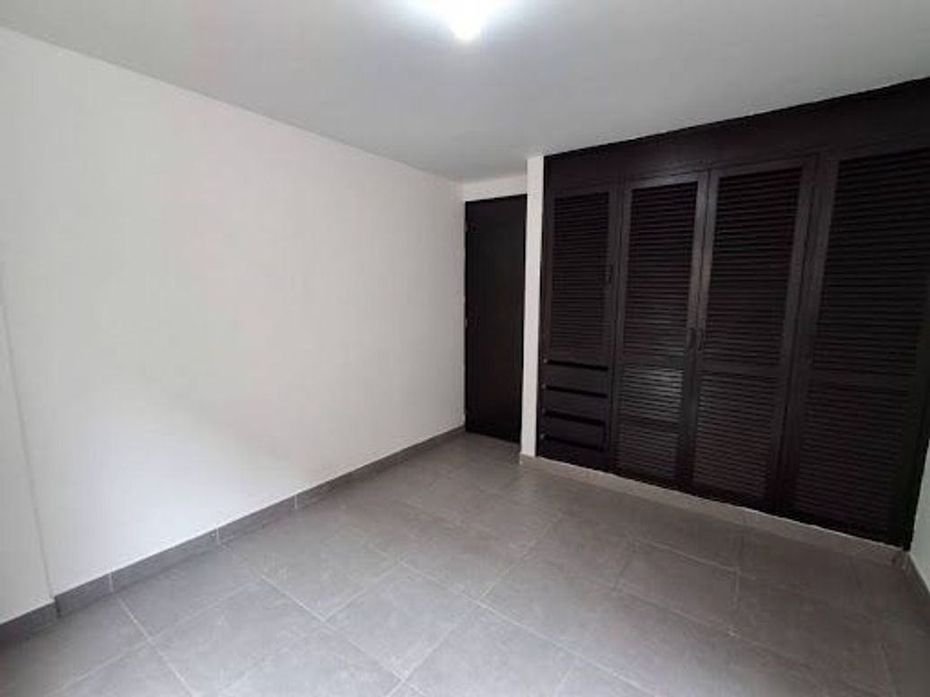 Apartamento de 3 alcobas en venta en Cedritos, Bogotá, 78 m² · foto 12 de 20