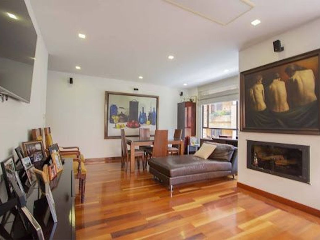 Apartamento de 2 alcobas en venta en Chico, Bogotá, 103 m² · foto 2 de 16