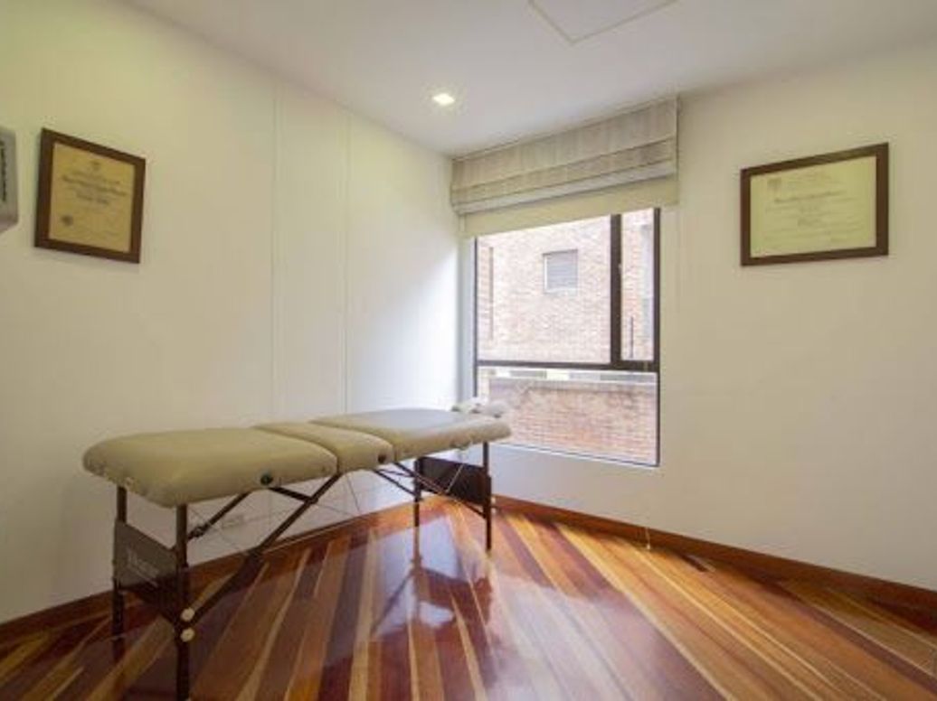 Apartamento de 2 alcobas en venta en Chico, Bogotá, 103 m² · foto 12 de 16