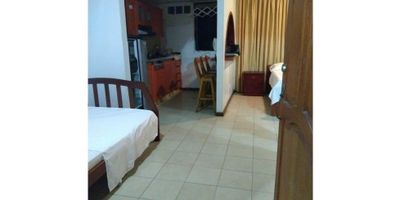 Aparta estudio en venta ubicado en el sector del laguito para venta ideal para invertir, 1 habitaciones, 1 baños, sala, comedor, cocina, el edificio tiene piscina.  queda cerca a las playas, en el sector hay bares, restaurantes y es muy buscado por turistas.

DISPONIBLE
