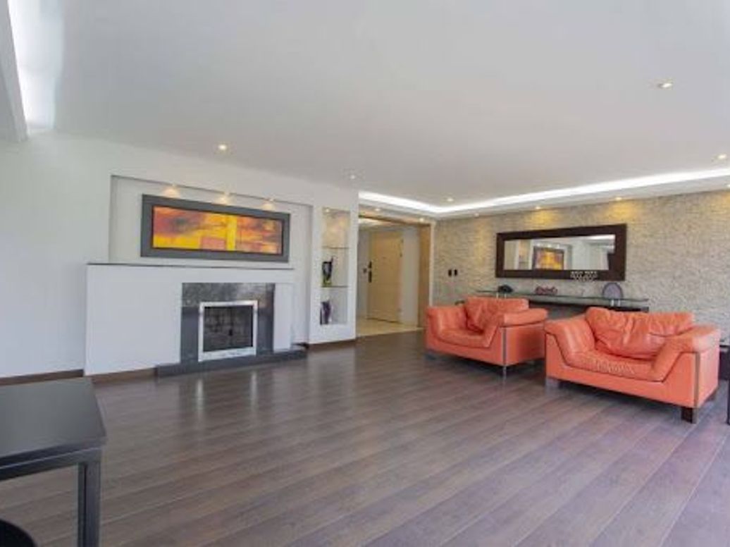 Apartamento de 4 alcobas en venta en Los Rosales, Bogotá, 340 m² · foto 5 de 20
