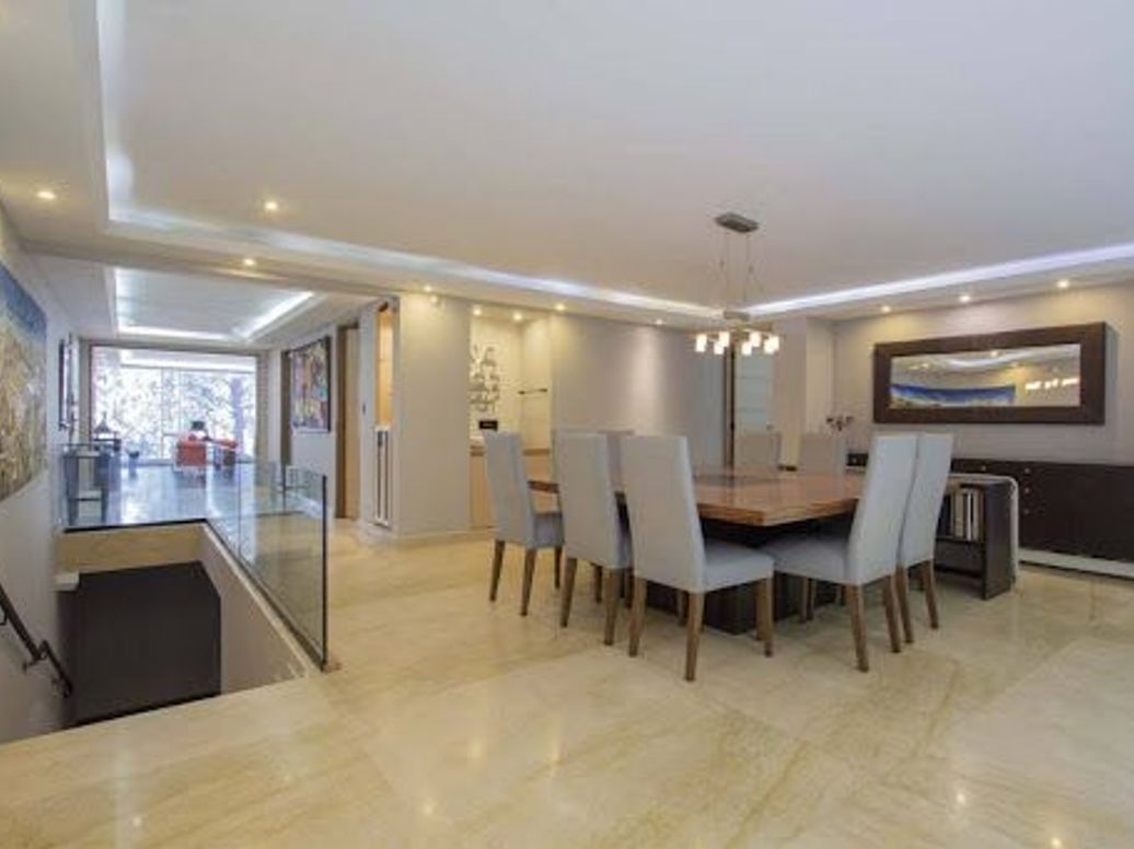 Apartamento de 4 alcobas en venta en Los Rosales, Bogotá, 340 m² · foto 12 de 20