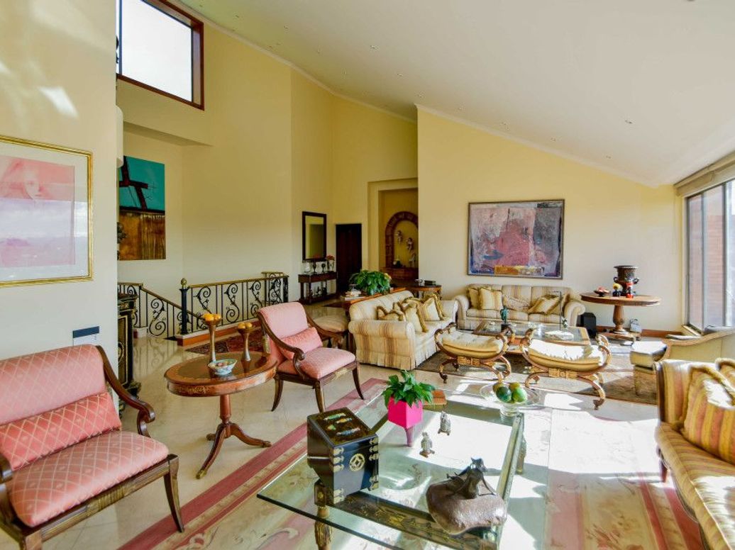 Apartamento de 4 alcobas en venta en Cerros De Santa Barbara, Bogotá, 357 m² · foto 5 de 20