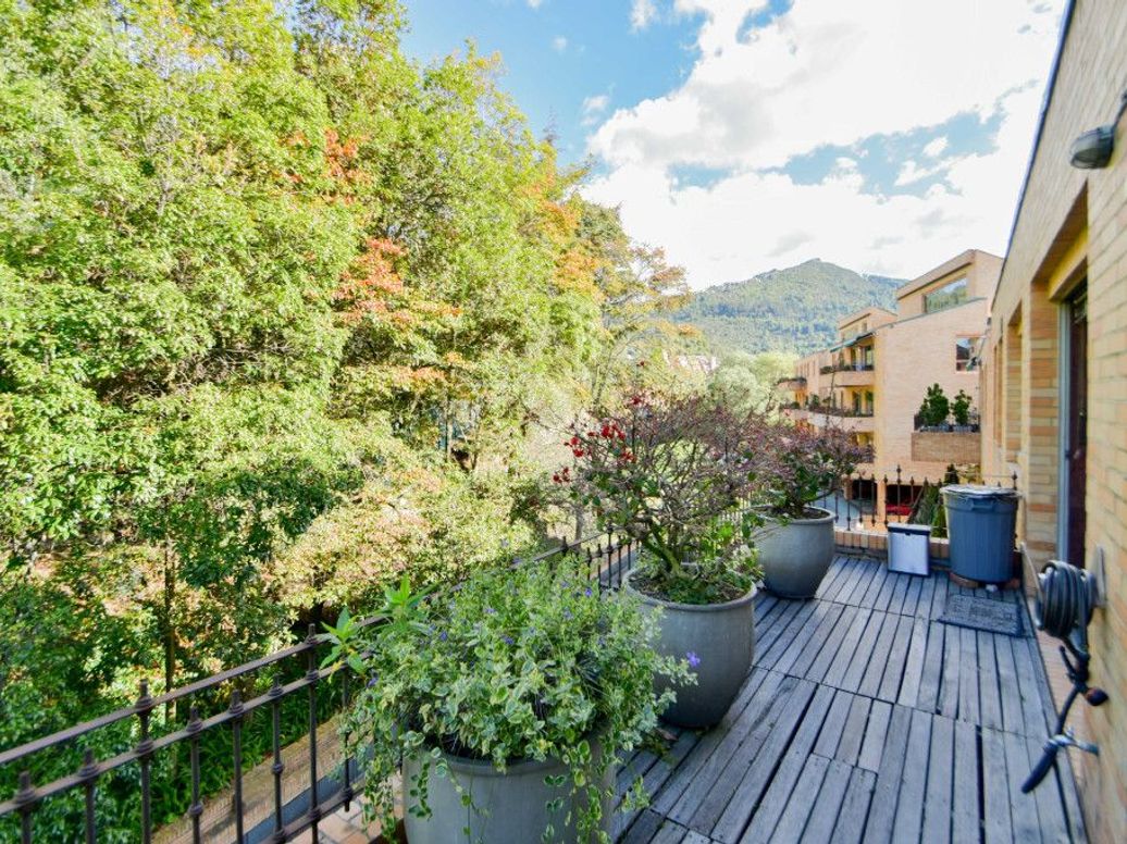 Apartamento de 4 alcobas en venta en Cerros De Santa Barbara, Bogotá, 357 m² · foto 14 de 20
