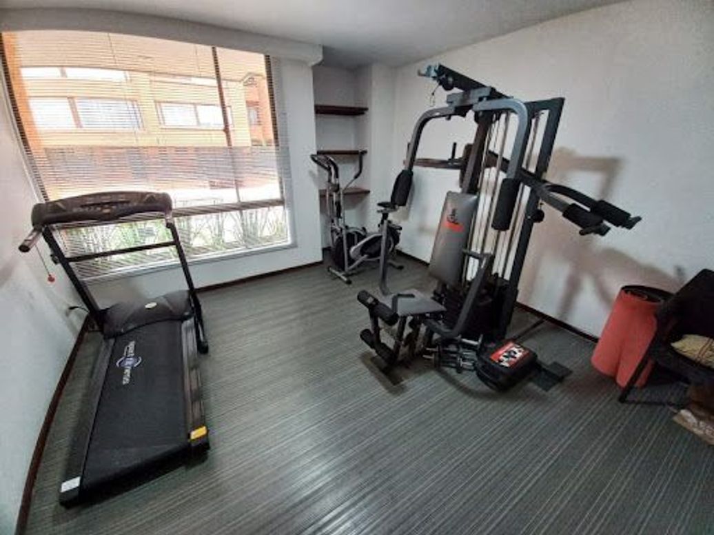 Apartamento de 4 alcobas en venta en Chico Norte Iii, Bogotá, 171 m² · foto 2 de 20