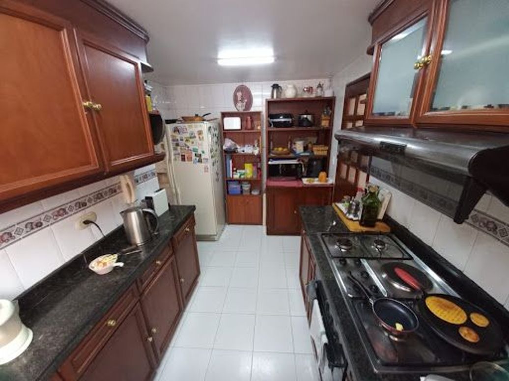 Apartamento de 4 alcobas en venta en Chico Norte Iii, Bogotá, 171 m² · foto 10 de 20