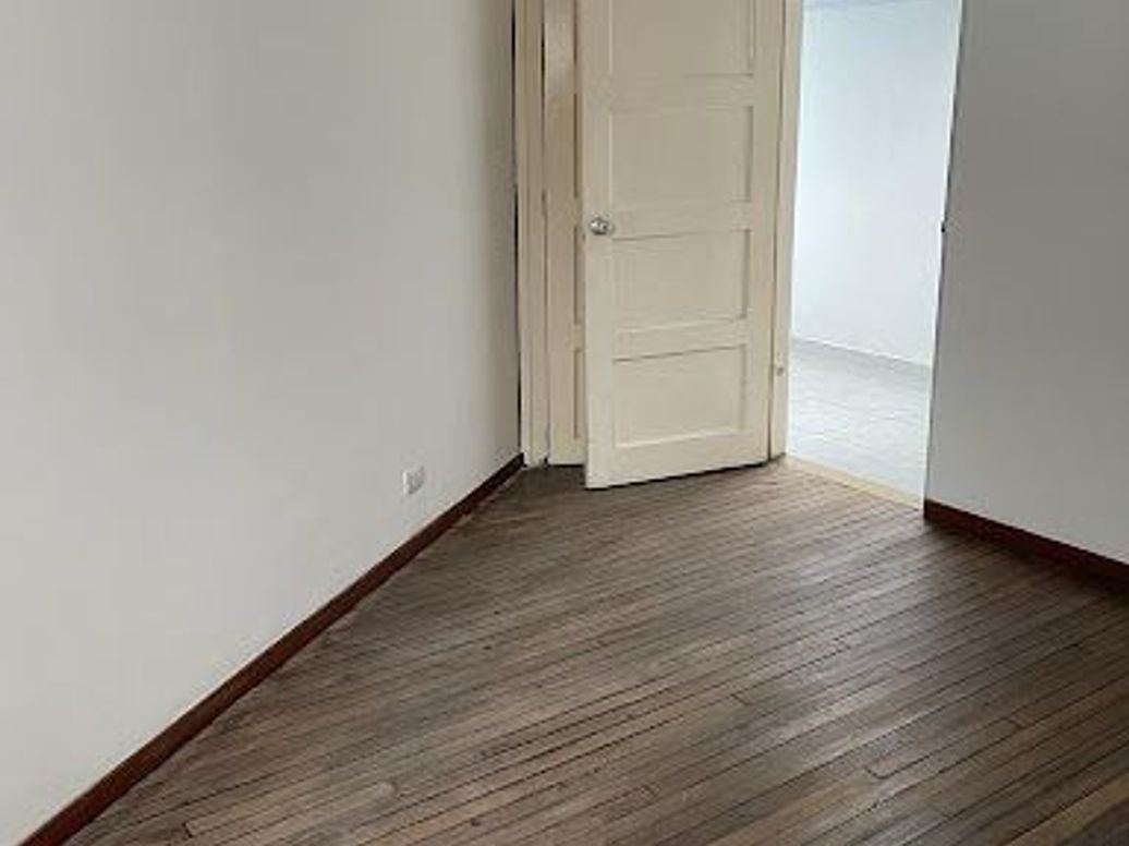 Casa de 5 alcobas en venta en Teusaquillo, Bogotá, 430 m² · foto 7 de 20
