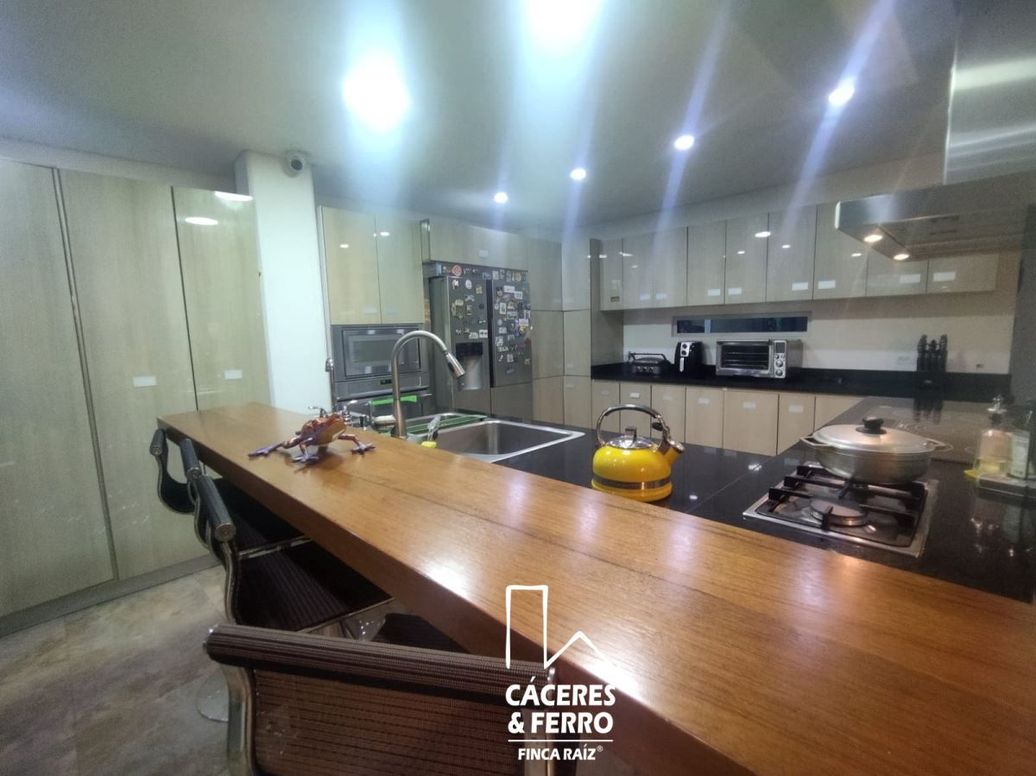 Casa de 5 alcobas en venta en Quirinal, Bogotá, 690 m² · foto 3 de 20