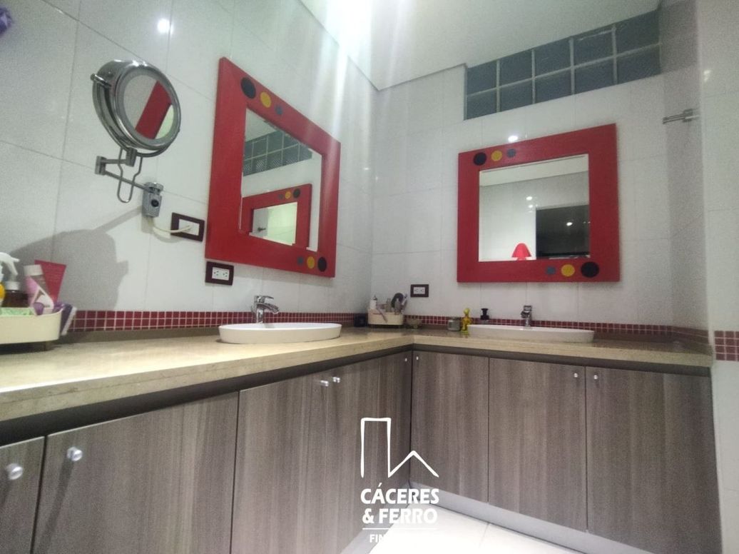 Casa de 5 alcobas en venta en Quirinal, Bogotá, 690 m² · foto 12 de 20