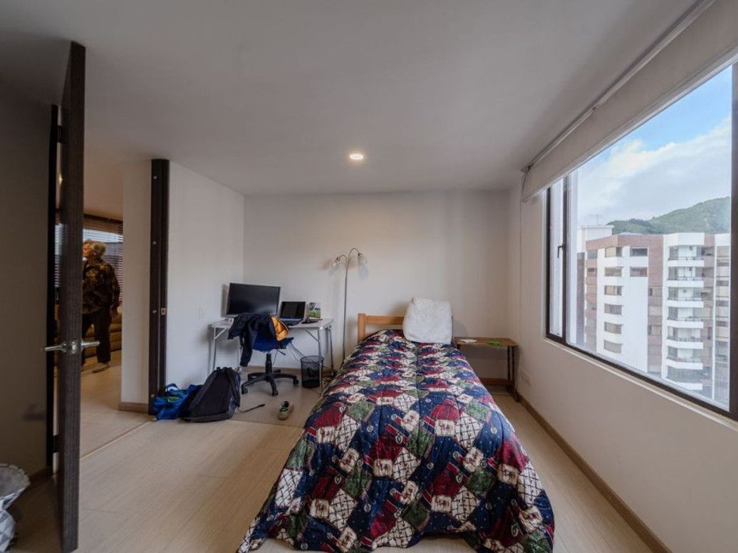 Apartamento de 4 alcobas en venta en Santa Barbara Central, Bogotá, 257 m² · foto 18 de 20