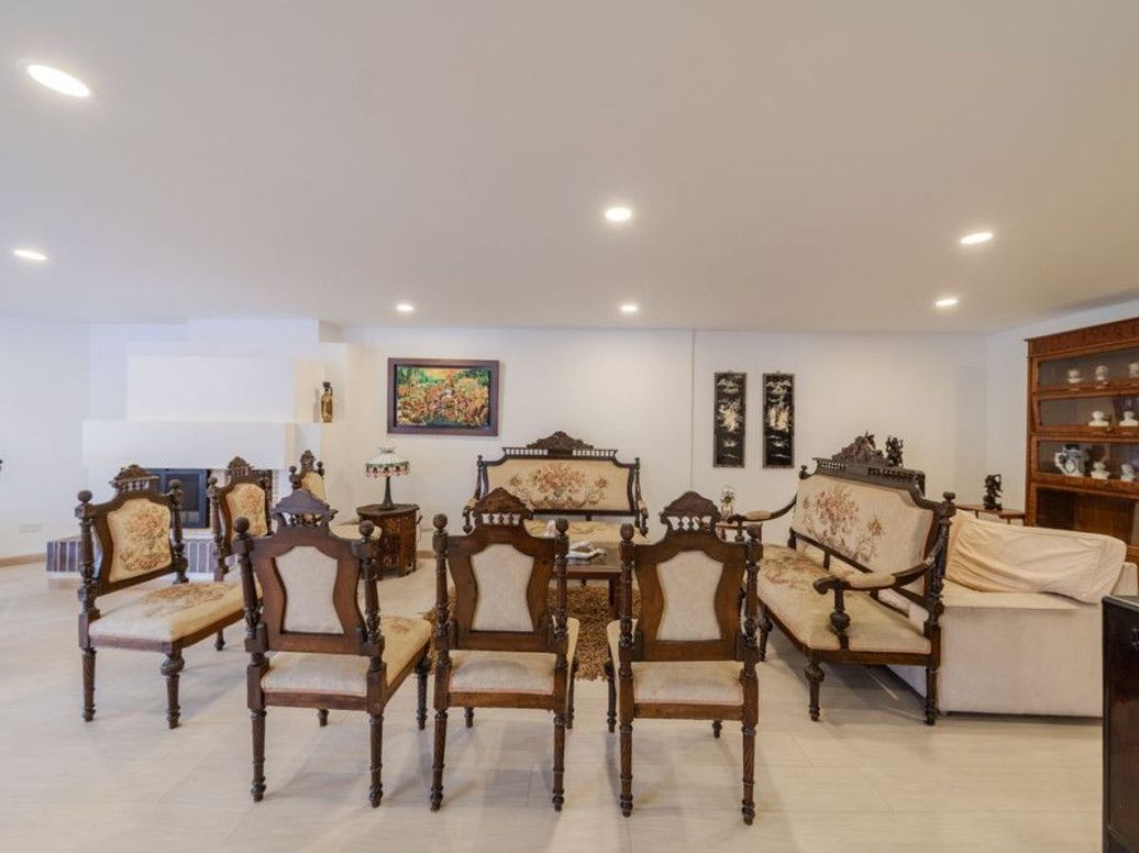 Apartamento de 4 alcobas en venta en Santa Barbara Central, Bogotá, 257 m² · foto 4 de 20