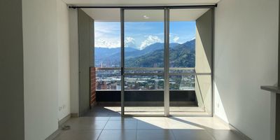 Apartamento en venta en unidad cerrada ubicada en un sector de gran desarrollo urbanístico, con acceso desde via principal, conexión a rutas de transporte público y cerca a multiples servicios complementarios de la zona. Cuenta con piso en porcelanato, sala comedor, estudio, estar de tv, 3 alcobas con vestier y baño en la principal, baño social, cocina integral abierta tipo americano, cuarto útil, zona de ropas, balcón y  parqueadero independiente cubierto   Conjunto cerrado  con ascensor y zonas sociales completas que incluyen piscina, gimnasio, salón social, parques infantiles, placa deportiva, zonas verdes, vigilancia y portería 24 horas, citofonía  y circuito cerrado de tv. Inmuebles sujetos a verificación de disponibilidad