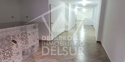 Local en arriendo, 155 mt2, patio
Rutas de transporte, universidades, supermercados, tiendas. colegios, sector residencial y comercial
Web: Desarrollo Inmobiliario del SurCelular: 3156901885