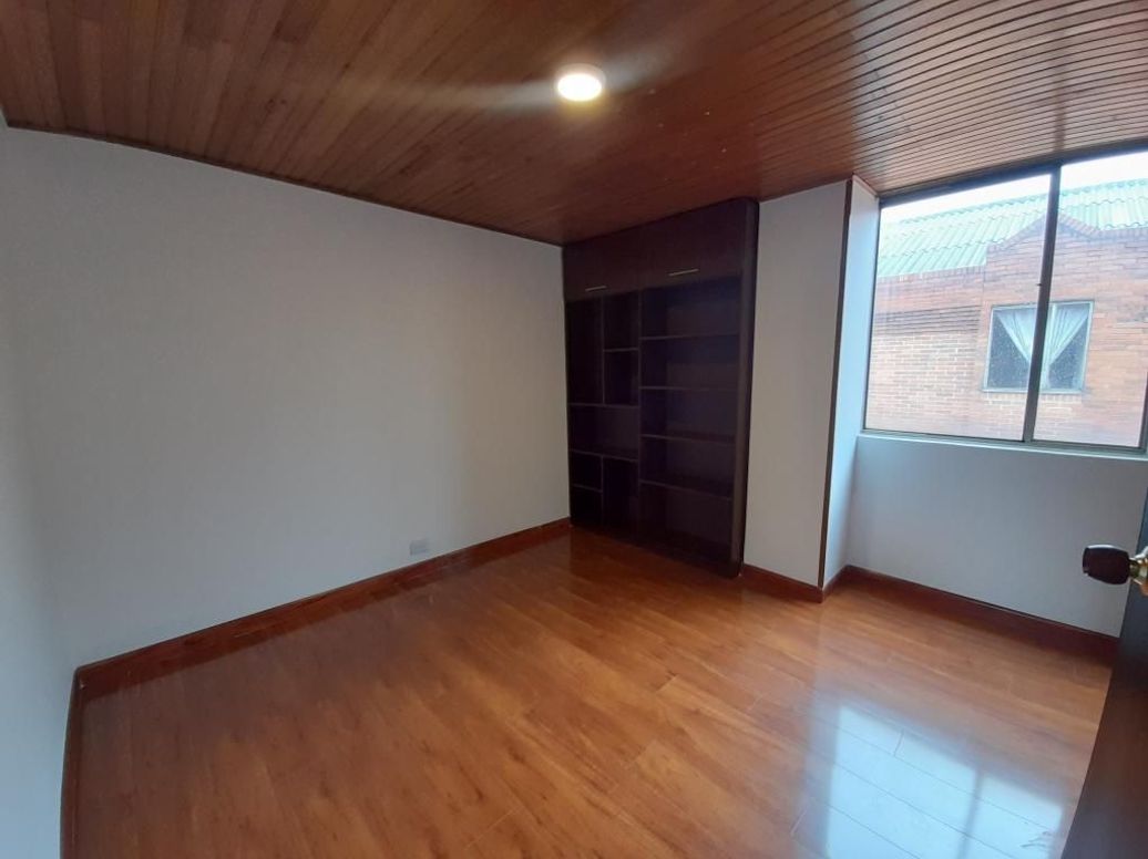 Apartamento de 3 alcobas en venta en Mirandela, Bogotá, 80 m² · foto 16 de 20