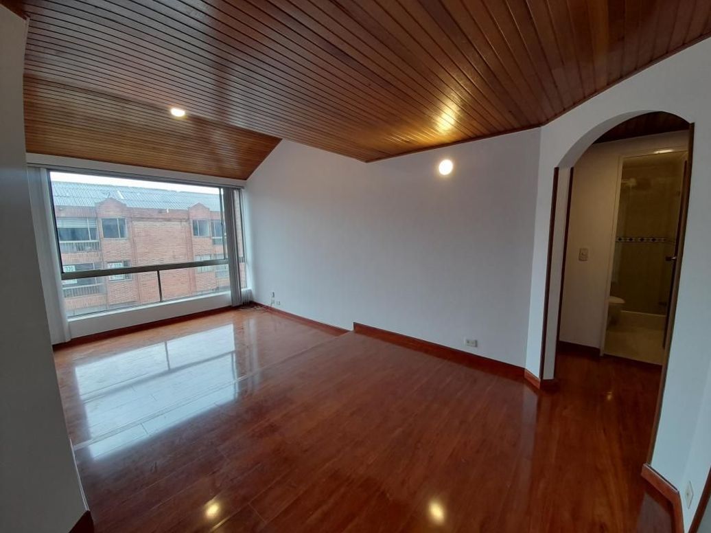 Apartamento de 3 alcobas en venta en Mirandela, Bogotá, 80 m² · foto 8 de 20