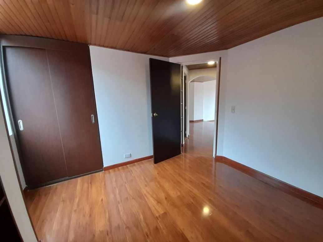 Apartamento de 3 alcobas en venta en Mirandela, Bogotá, 80 m² · foto 17 de 20