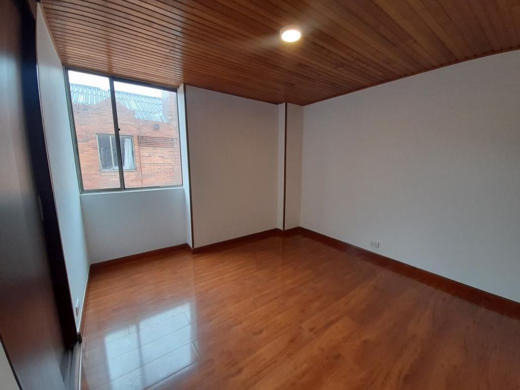 Apartamento de 3 alcobas en venta en Mirandela, Bogotá, 80 m² · foto 18 de 20