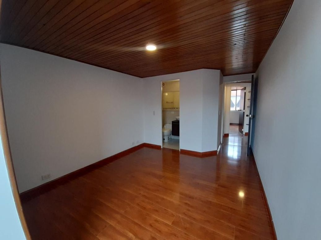 Apartamento de 3 alcobas en venta en Mirandela, Bogotá, 80 m² · foto 13 de 20