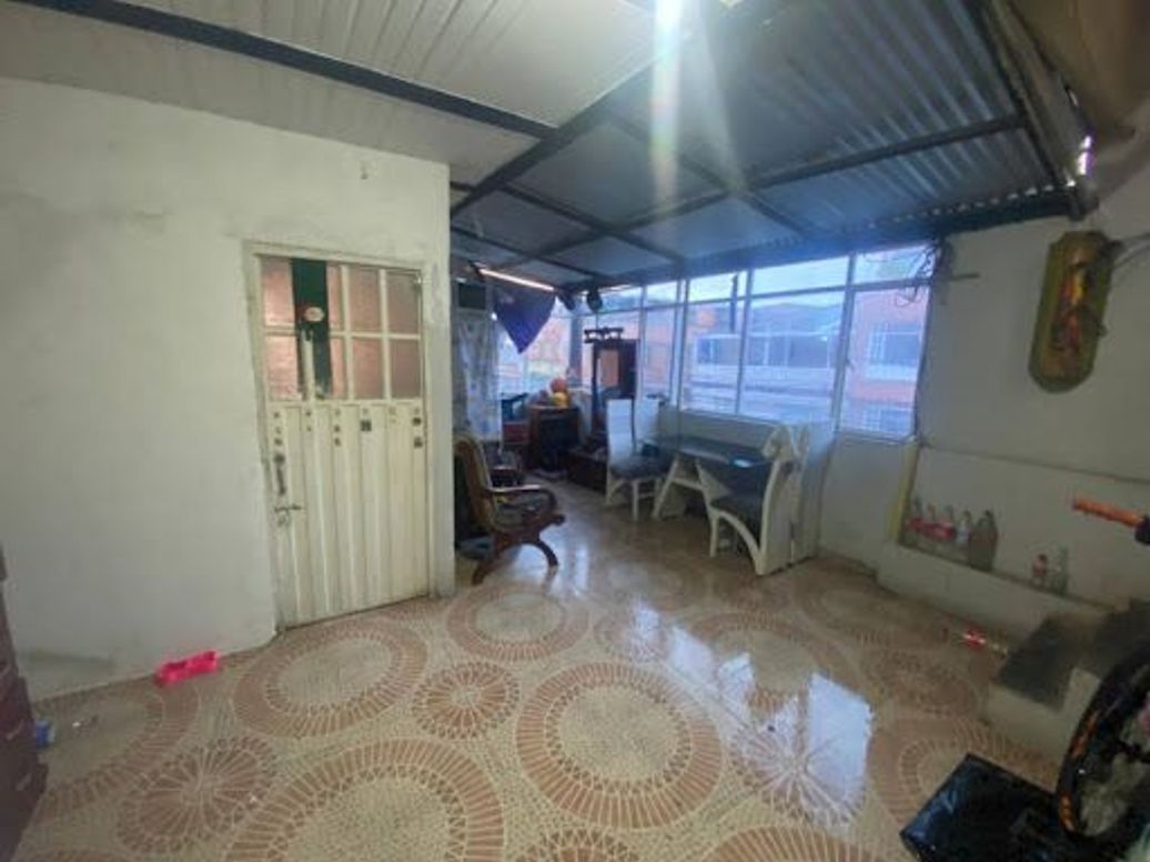 Casa de 7 alcobas en venta en Patio Bonito 1, Bogotá, 210 m² · foto 11 de 20